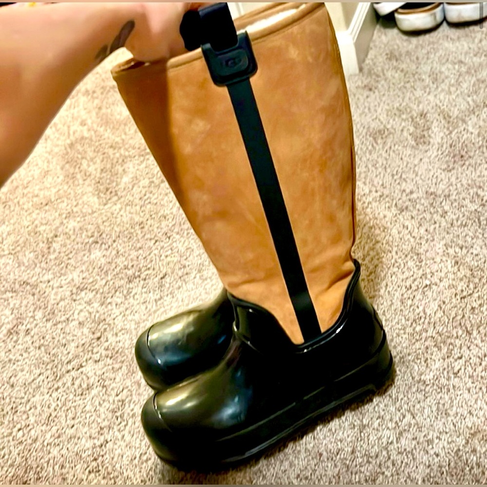 UGG Raincloud Tall Suede